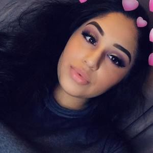 Meet your Posher, Idalia